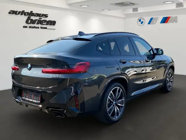 BMW X4 M view 3