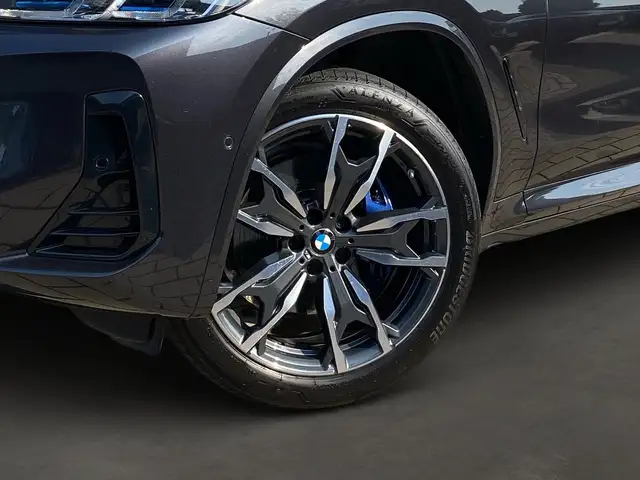 BMW X4 M view 6