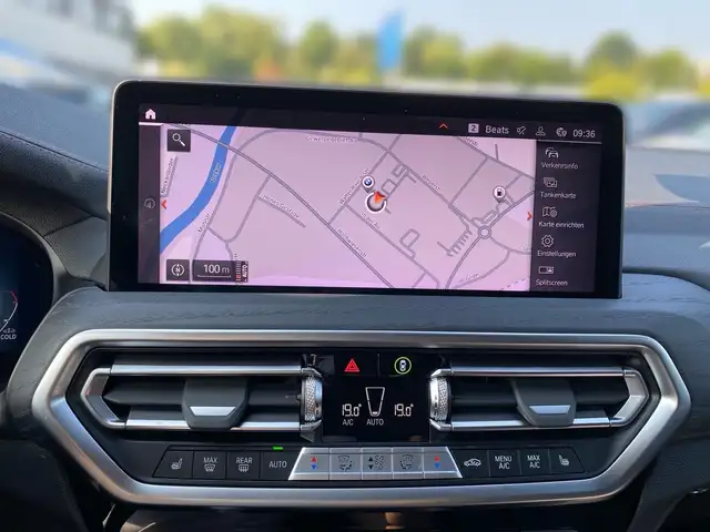 BMW X4 M view 9