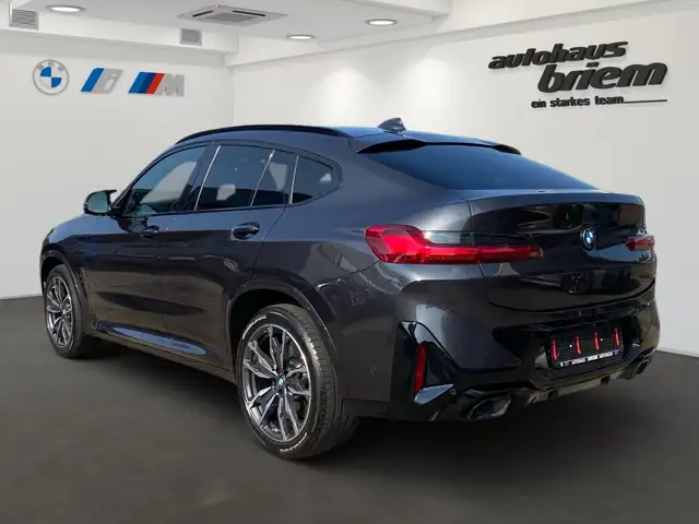 BMW X4 M view 4