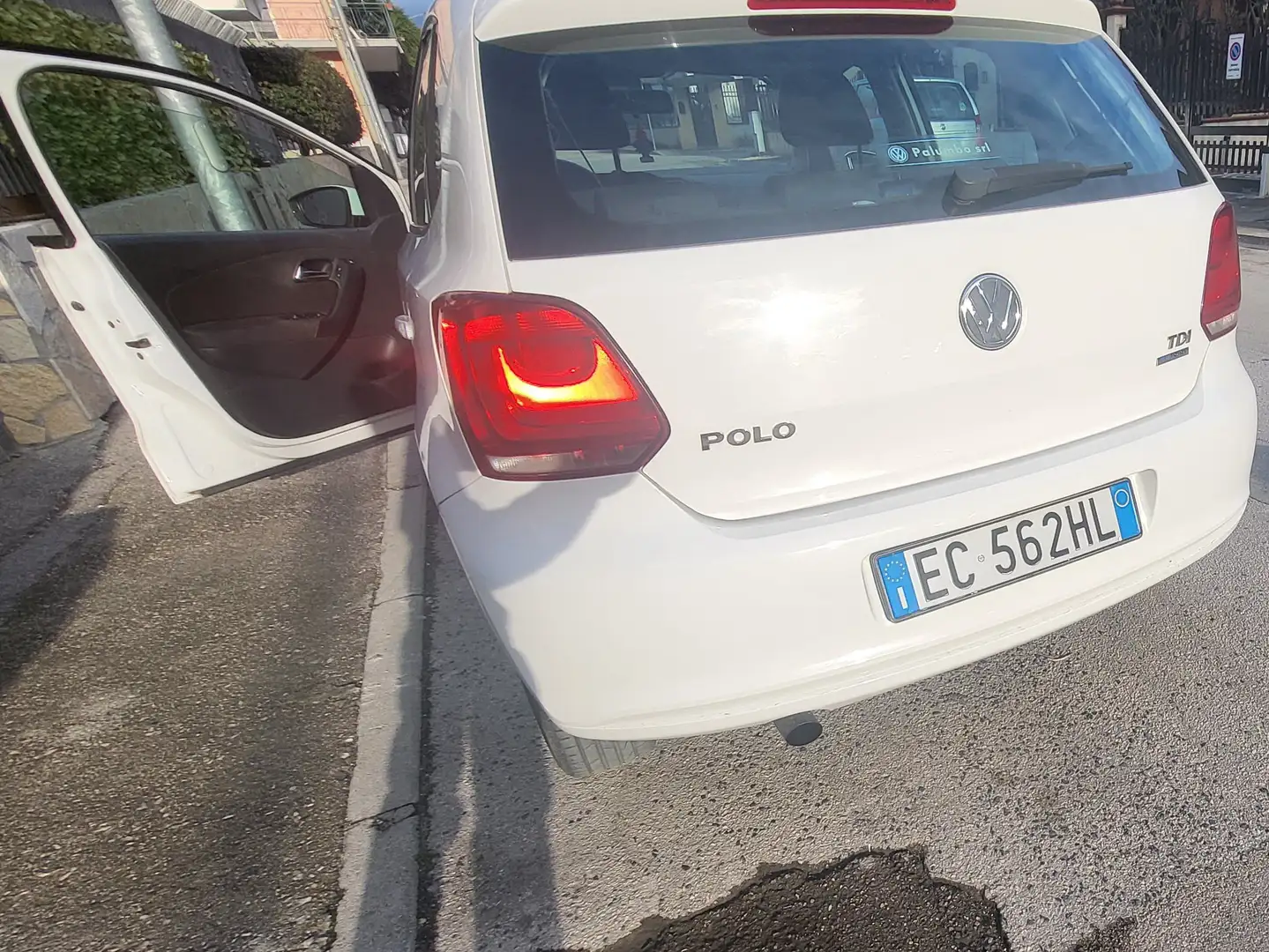 Volkswagen Polo Polo V 2009 5p 1.6 tdi bm Highline - 2