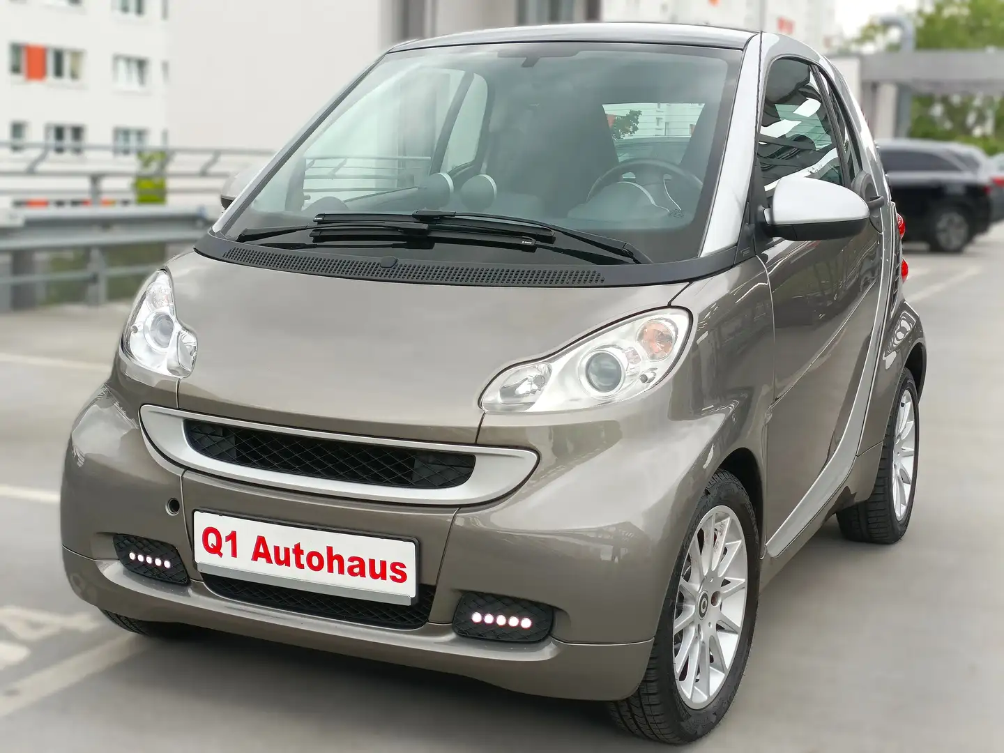 smart forTwo mhd Passion/Klima/Alus/LED/Panodach/Allwetter Gris - 1