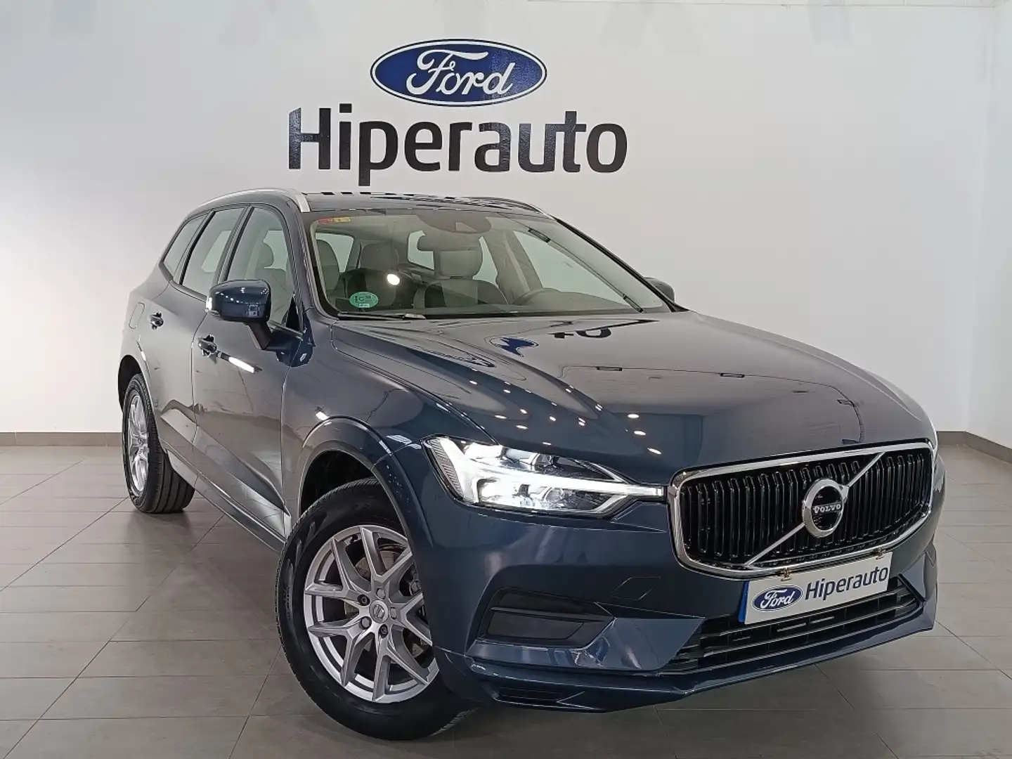 Volvo XC60 D3 Momentum Bleu - 1