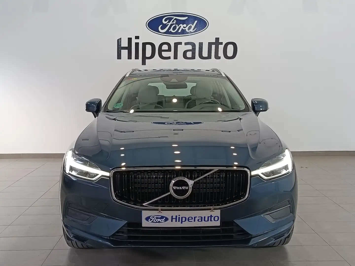 Volvo XC60 D3 Momentum Bleu - 2