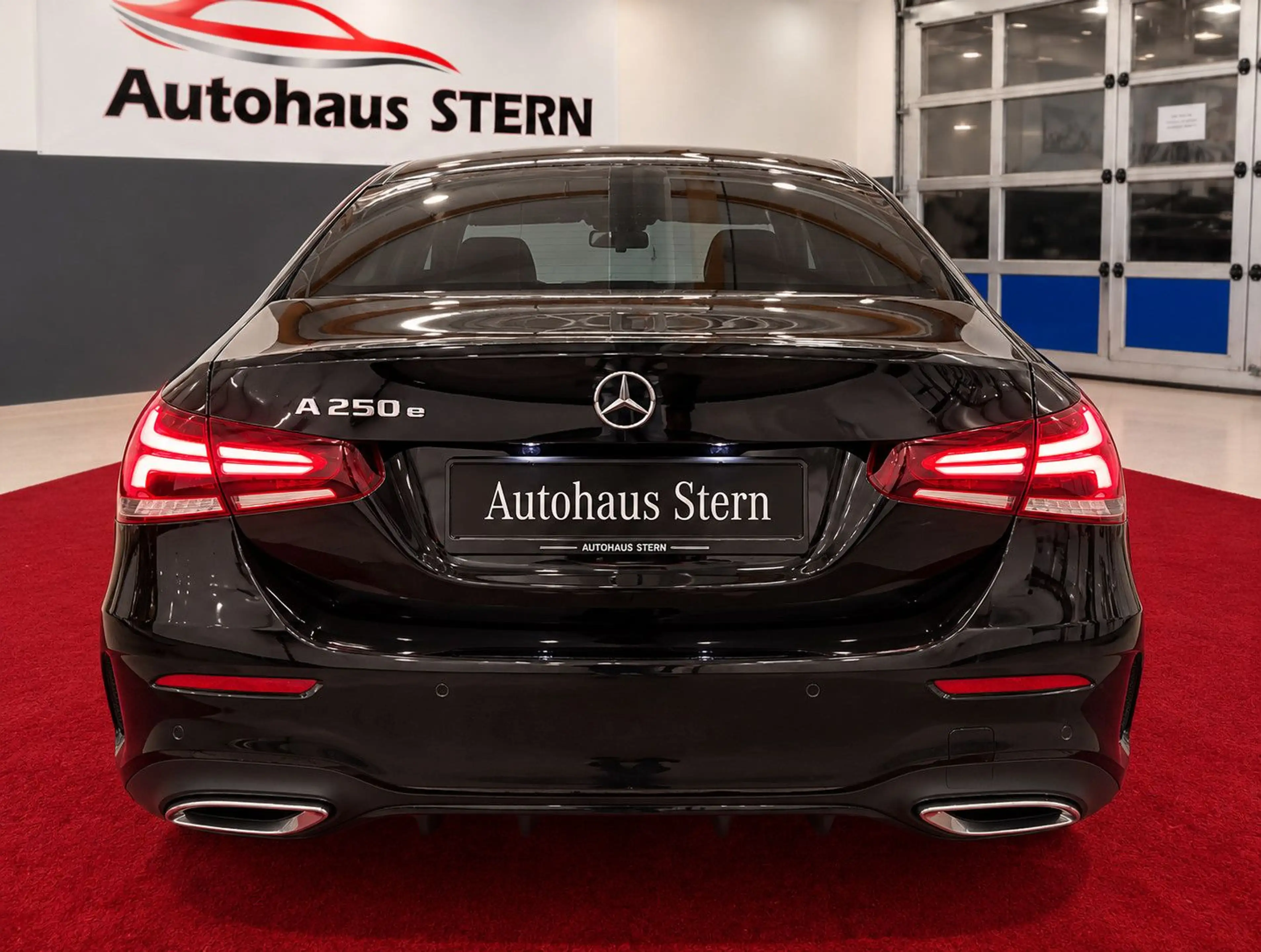 Mercedes-Benz A 250 e Limousine AMG LINE AMBIENTE*LED*TEMP*L — photo 3