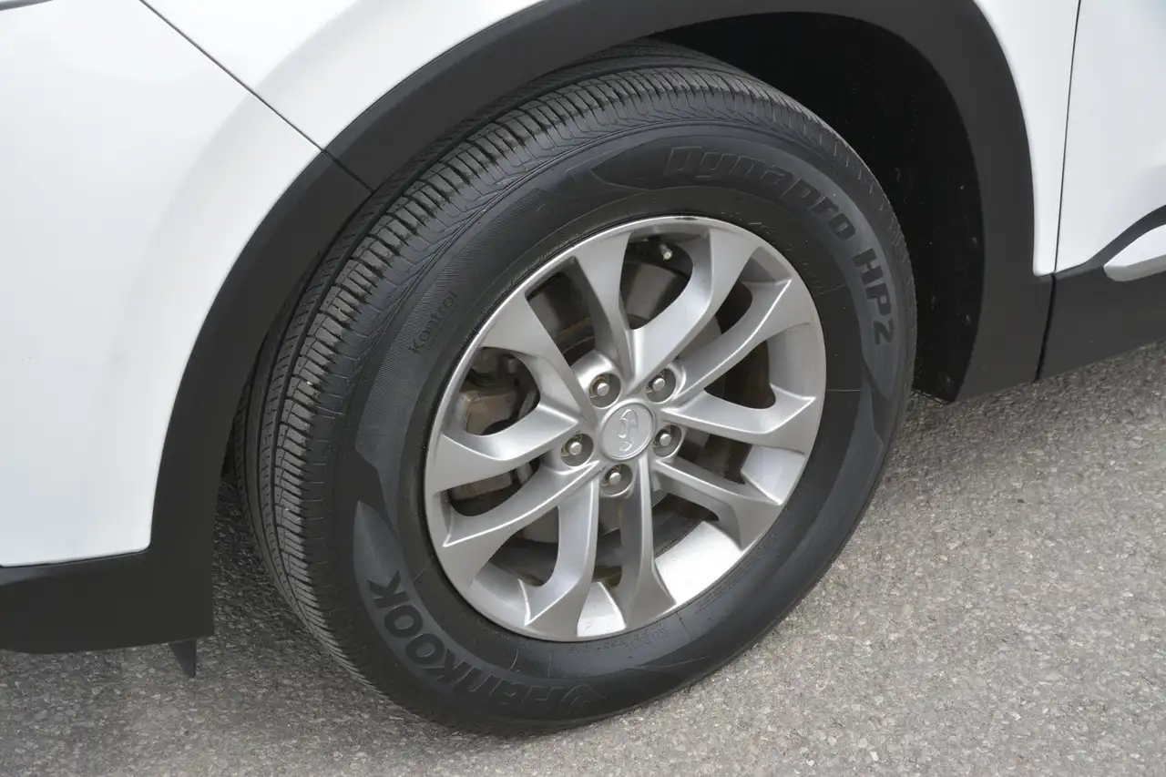 Hyundai SANTA FE снимка Hyundai SANTA FE