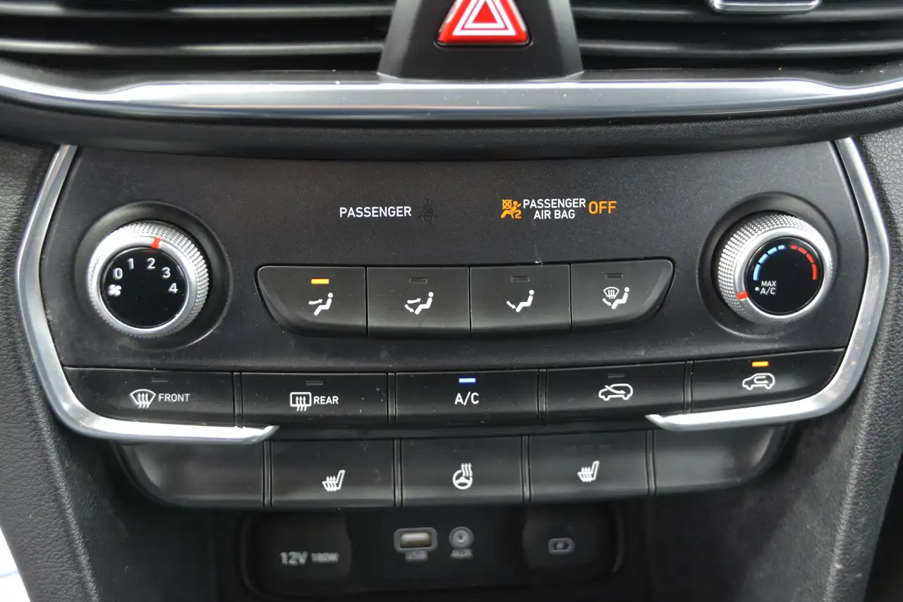 Hyundai SANTA FE снимка Hyundai SANTA FE