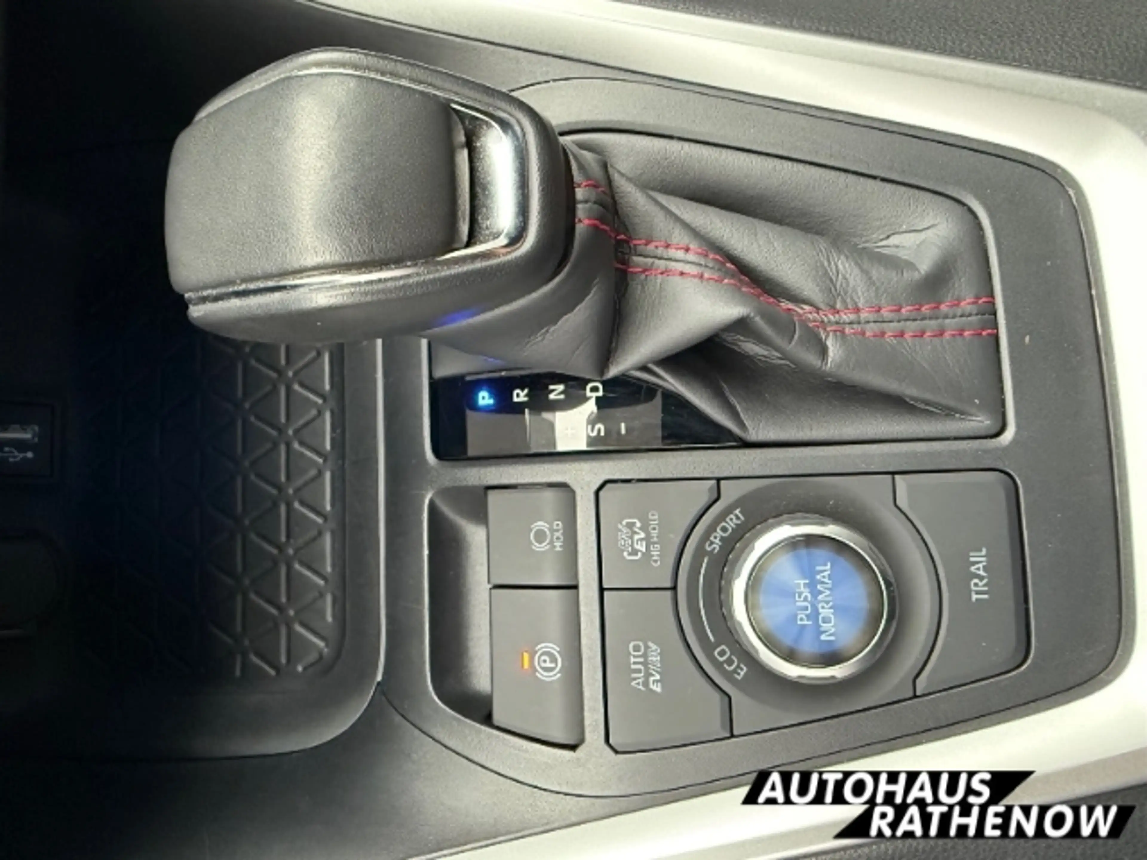 Suzuki Across 2.5 Plug-In Hybrid Comfort+ EU6e Navi Digitales Co — photo 12