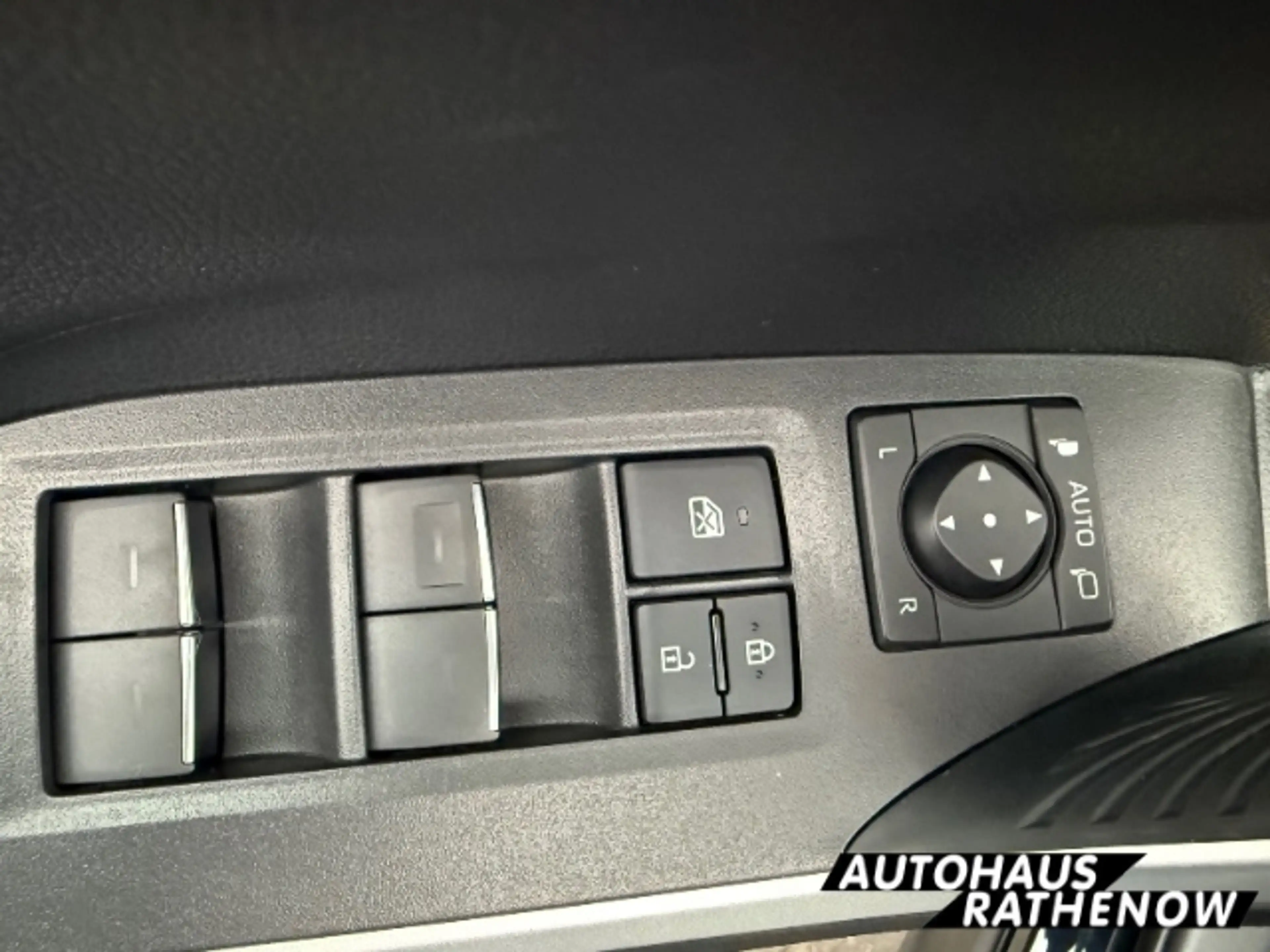 Suzuki Across 2.5 Plug-In Hybrid Comfort+ EU6e Navi Digitales Co — photo 9