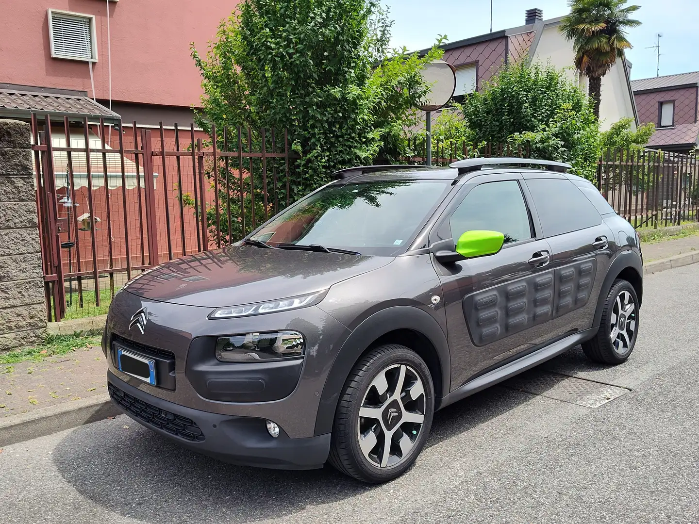 Citroen C4 C4 Cactus 2014 Cactus 1.2 puretech Shine s Grigio - 1