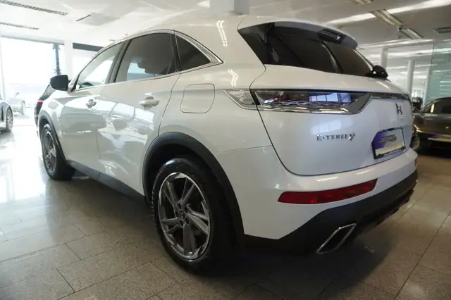 DS Automobiles DS 7 Crossback view 4