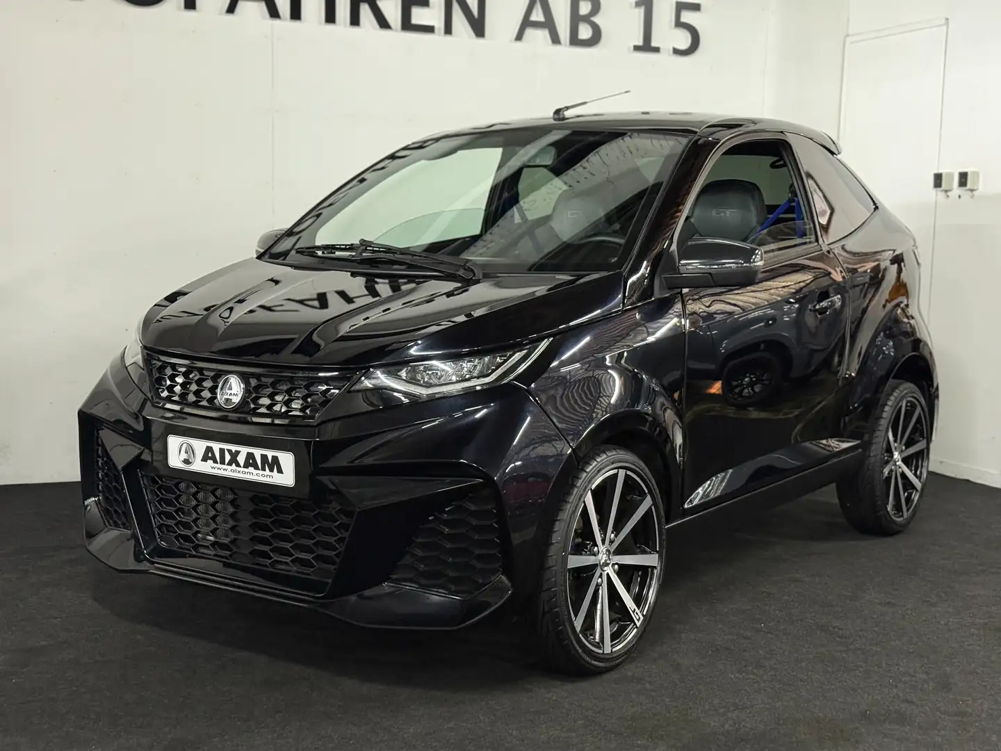 Aixam Coupe GTI Sport, CarPlay, RFK, Pioneer, LED, Kubota Schwarz - 2