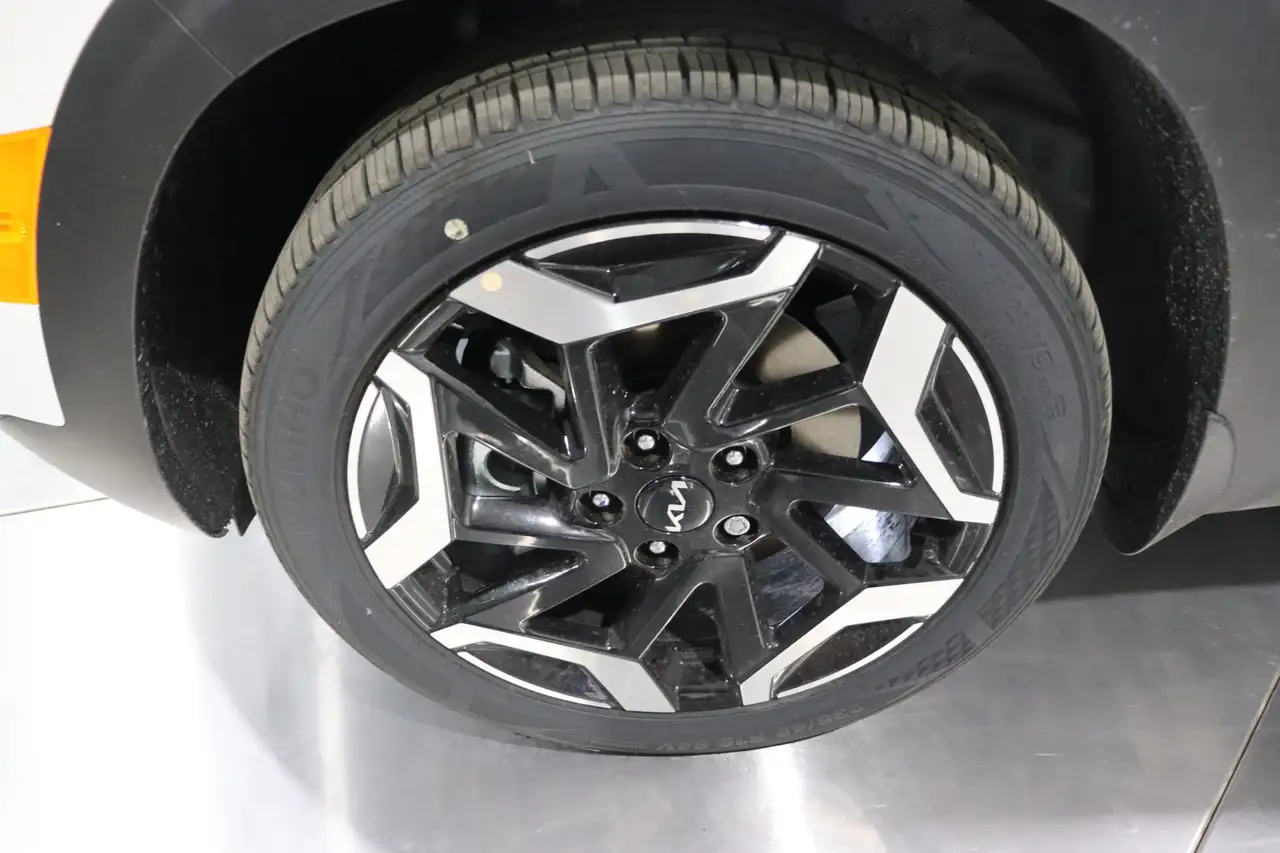 Kia Seltos снимка Kia Seltos