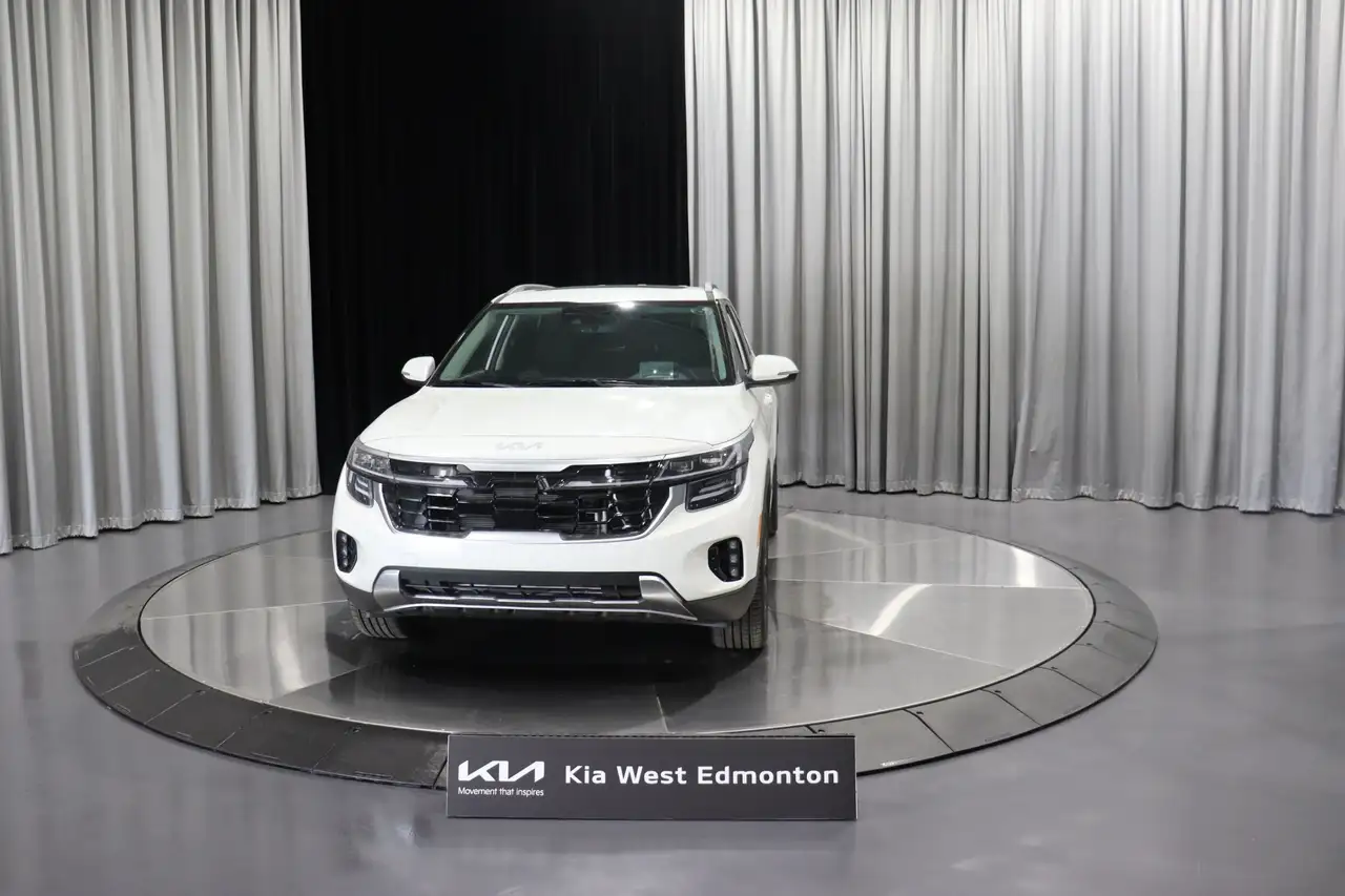 Kia Seltos снимка Kia Seltos
