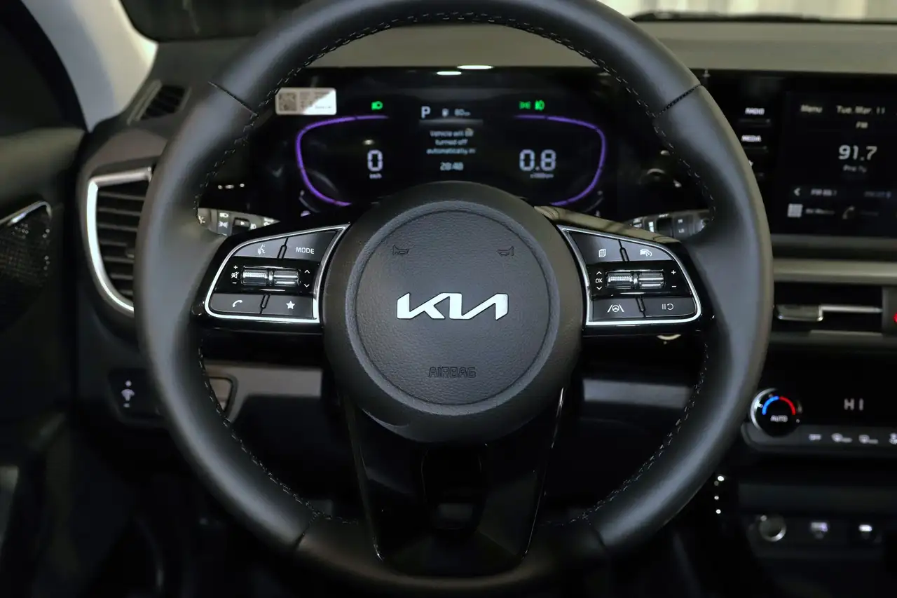 Kia Seltos снимка Kia Seltos