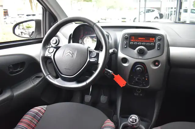 Citroen C1 view 4
