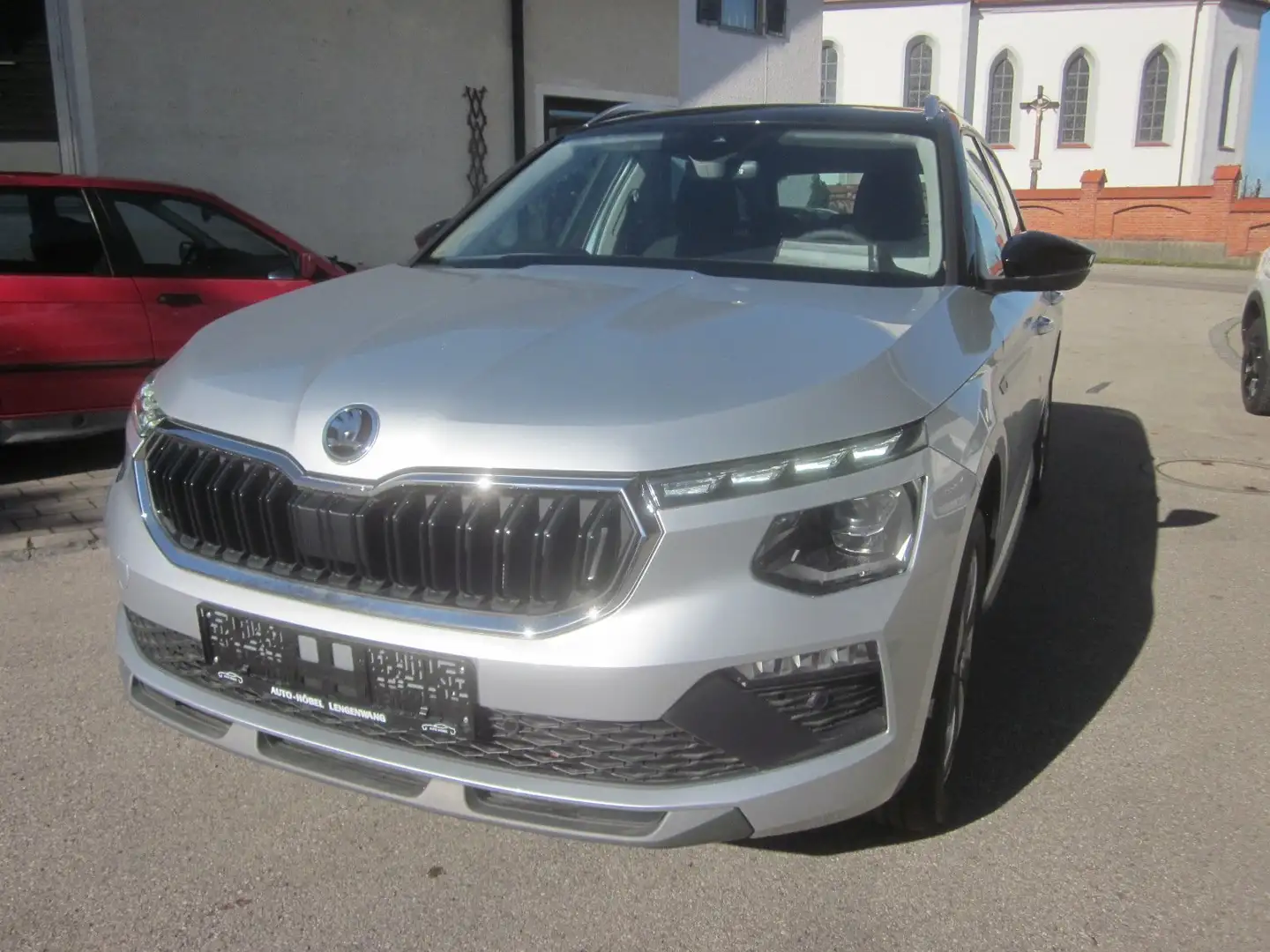 Skoda Kamiq First Edition Dach schwarz, AHK, MATRIX,ACC,KAMERA Argent - 1