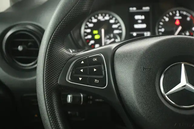 Mercedes-Benz Vito view 15