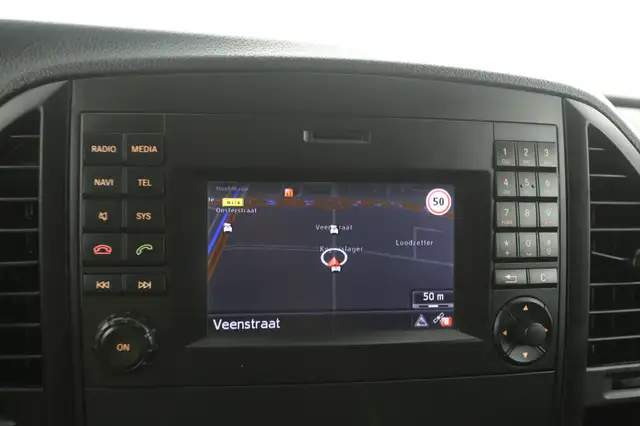 Mercedes-Benz Vito view 13