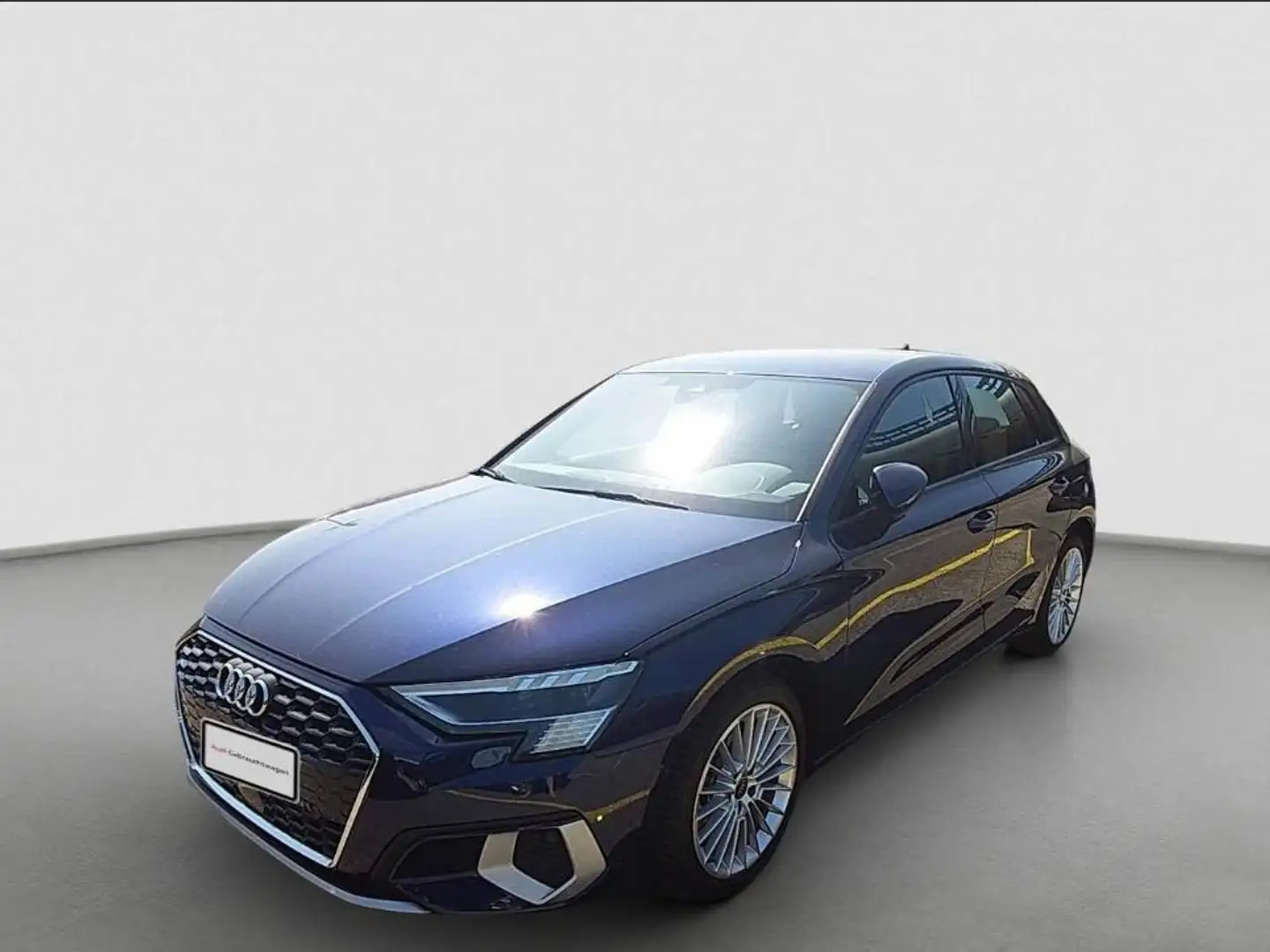 Audi A3 Advanced 35 TFSI Matrix Navi Plus Parkassitent GJR Blau - 1