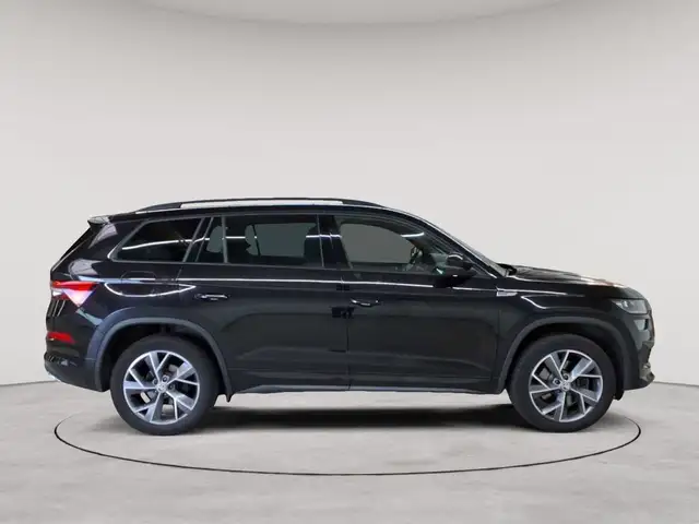 Skoda Kodiaq view 3