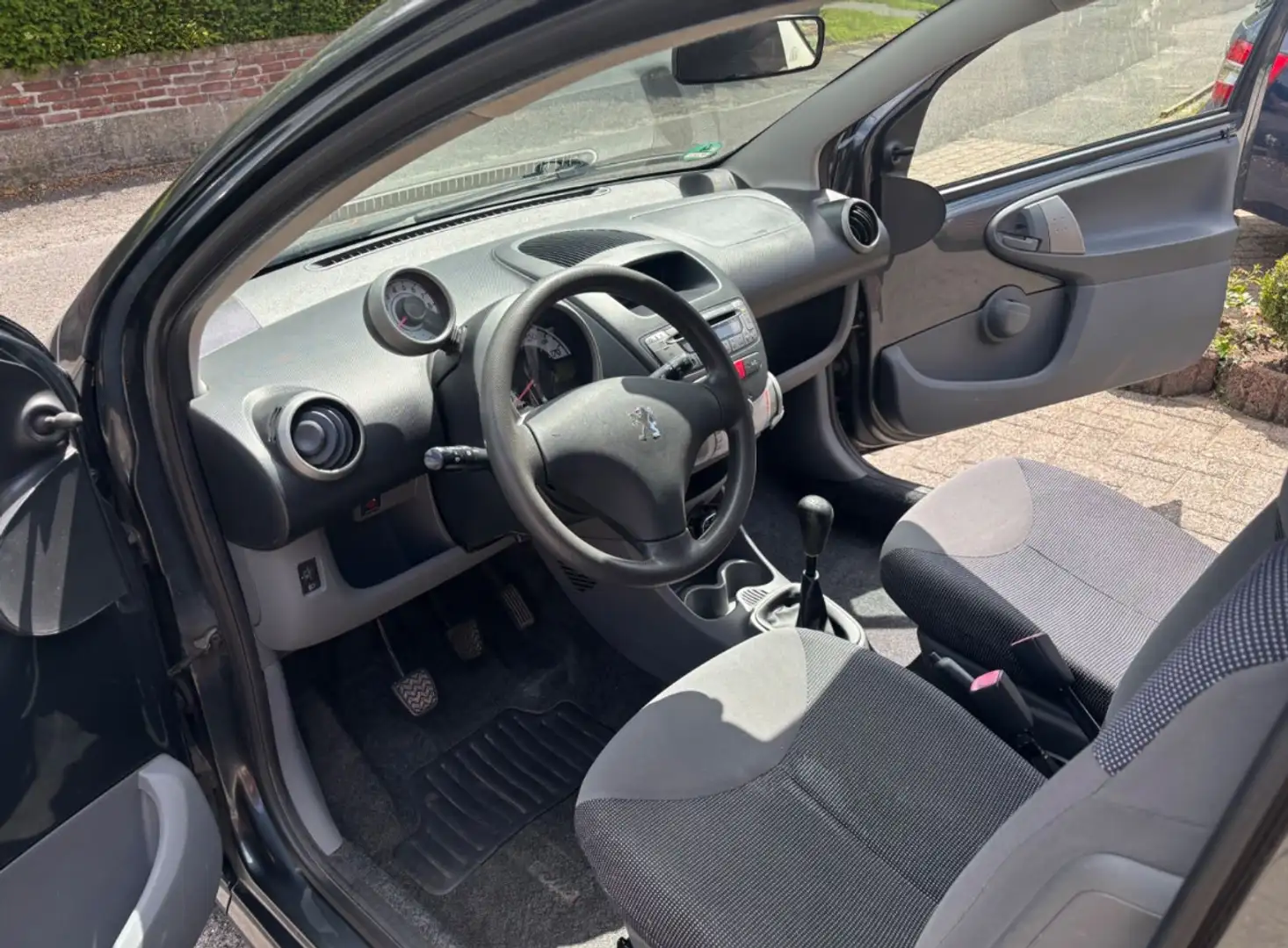 Peugeot 107 70 Petit Filou - 2