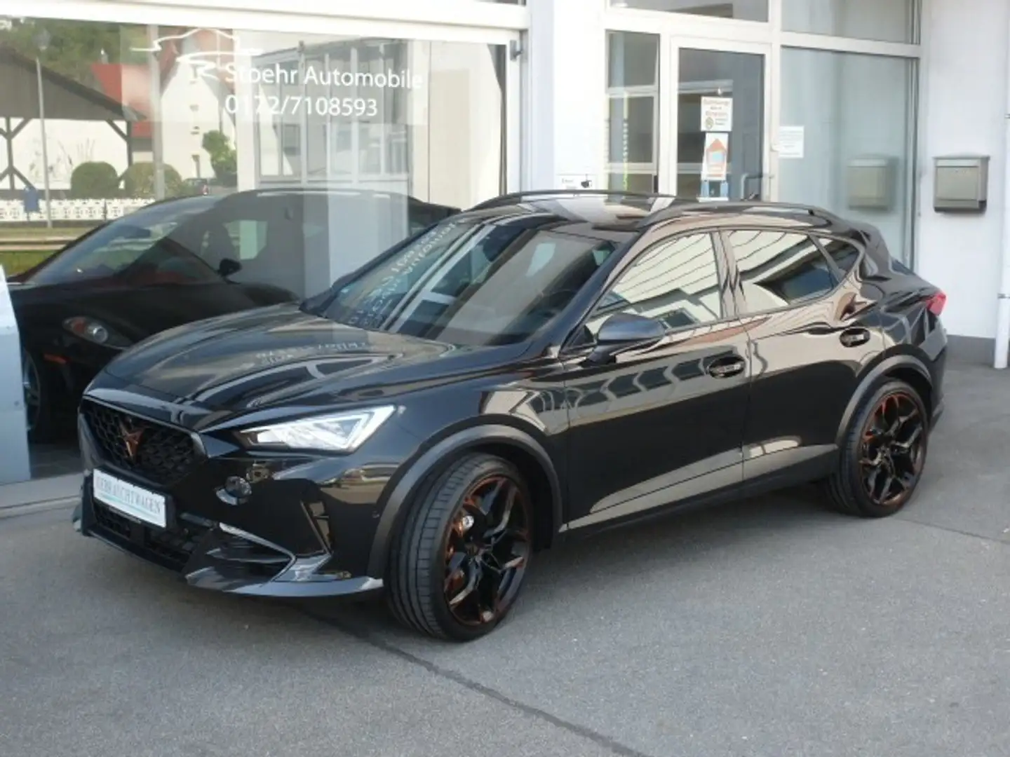 CUPRA Formentor VZ5 4DRIVE DSG BeatsLeder Navi 1.HD TOP Schwarz - 1