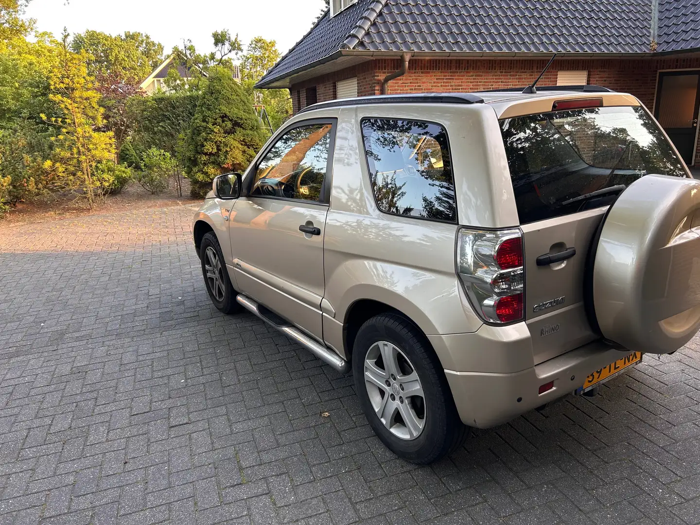 Suzuki Grand Vitara Grand Vitara 1.6-16V Exclusive Goud - 2