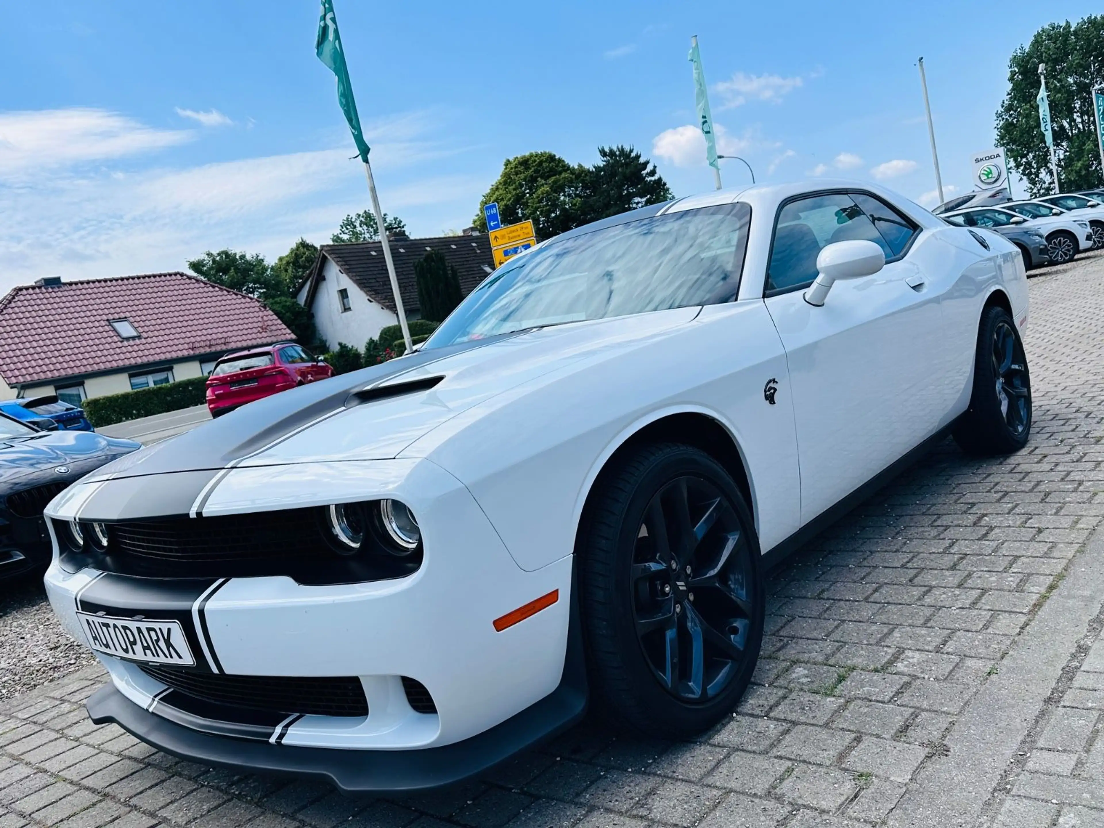 Dodge Challenger *LEDER*ALPINE*KAMERA* — photo 3