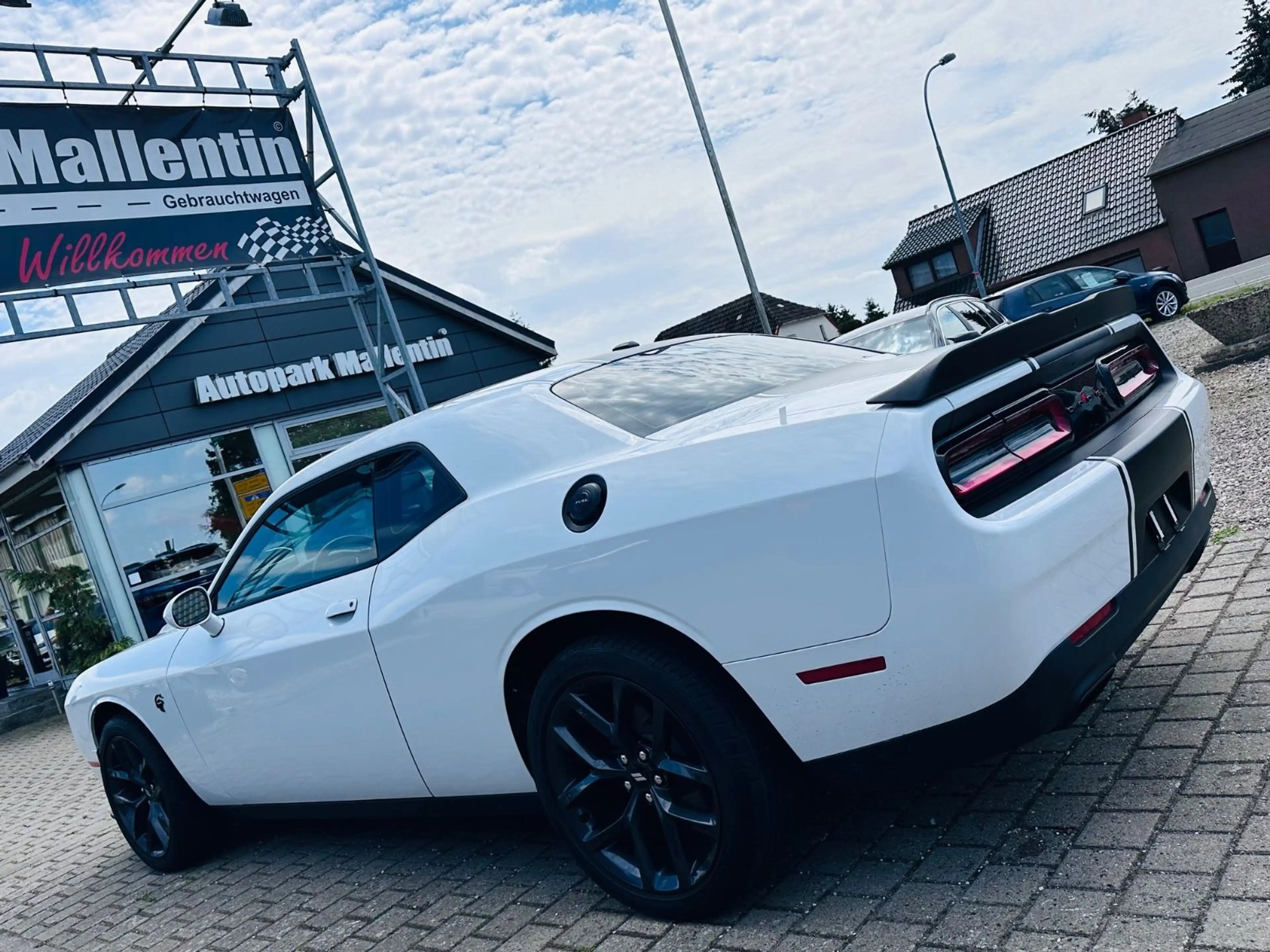 Dodge Challenger *LEDER*ALPINE*KAMERA* — photo 5