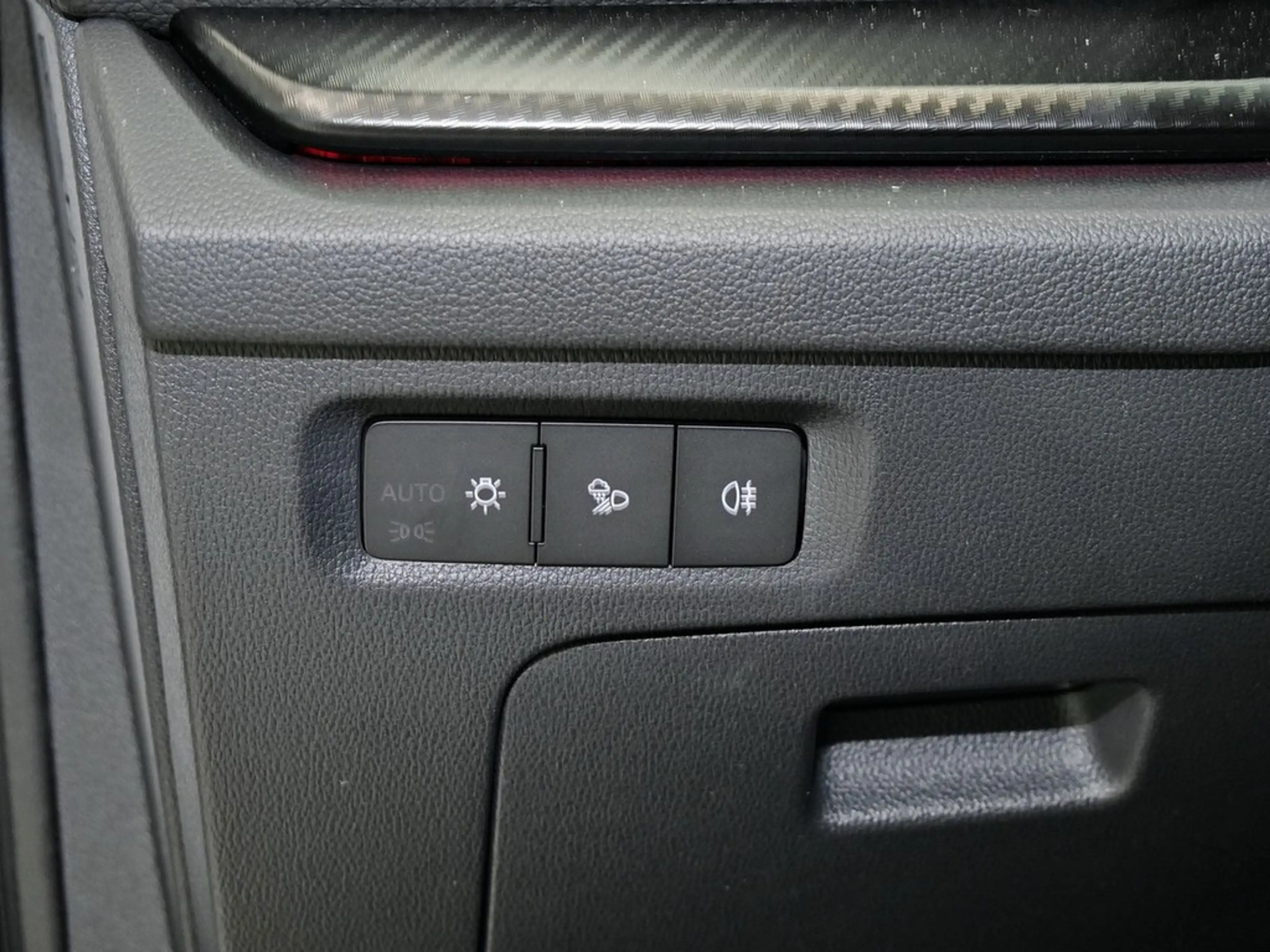Skoda Octavia Combi Sportline 1.5 TSI mHEV DSG 110 kW / 150 PS — photo 14