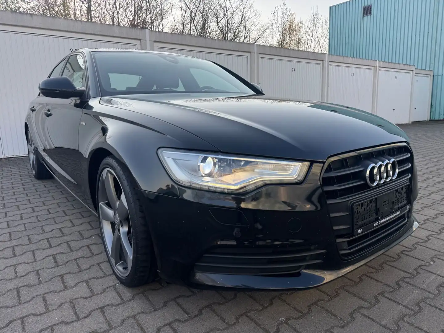 Audi A6 Lim. 2.0 S-Line*2.Hand*Navi*Xenon*Scheckheft* Noir - 1