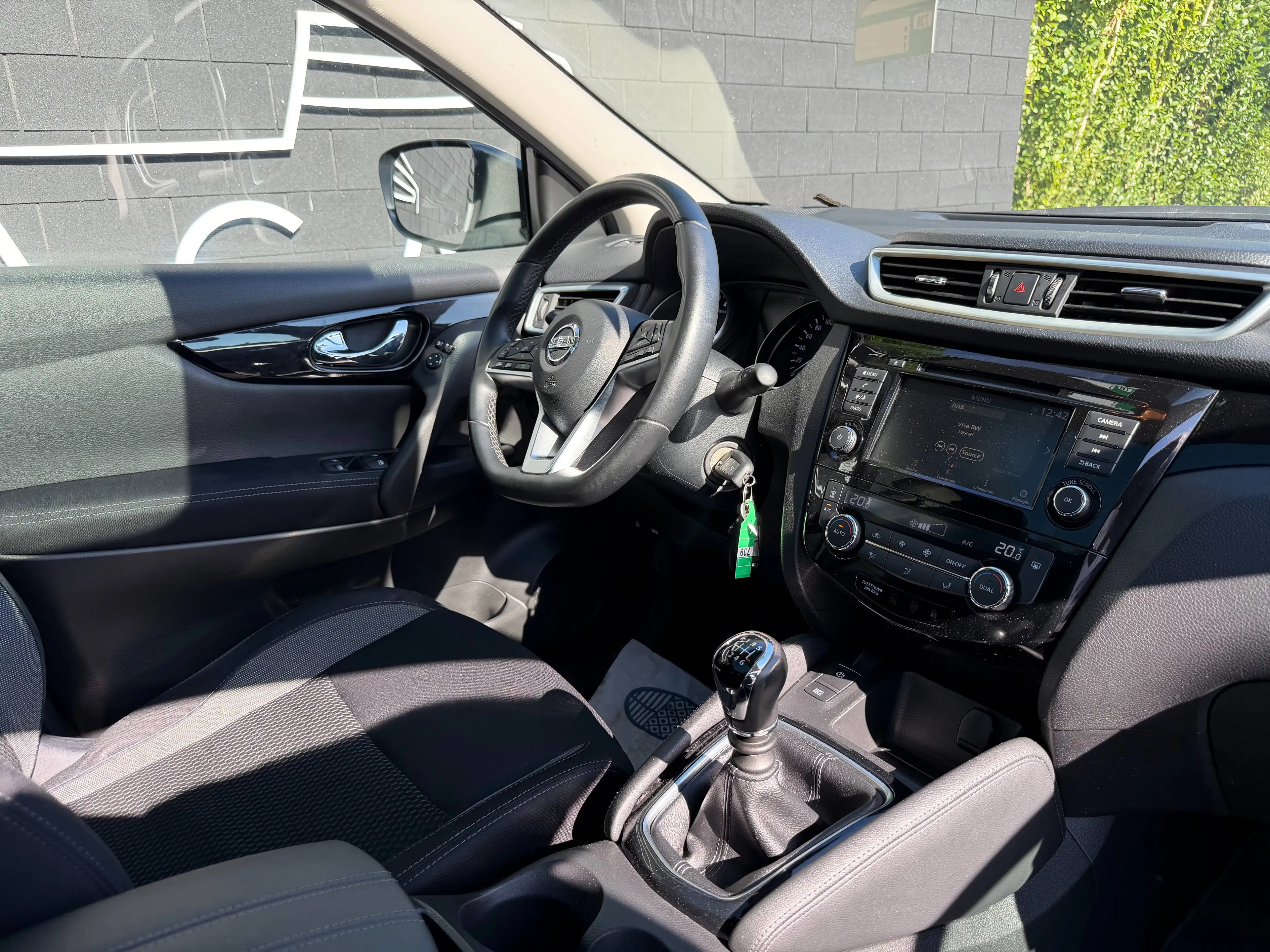 Nissan Qashqai 1.3 DIG-T+AIRCO+TOIT PANO+CAMERA+JANTES+EURO 6 — photo 10