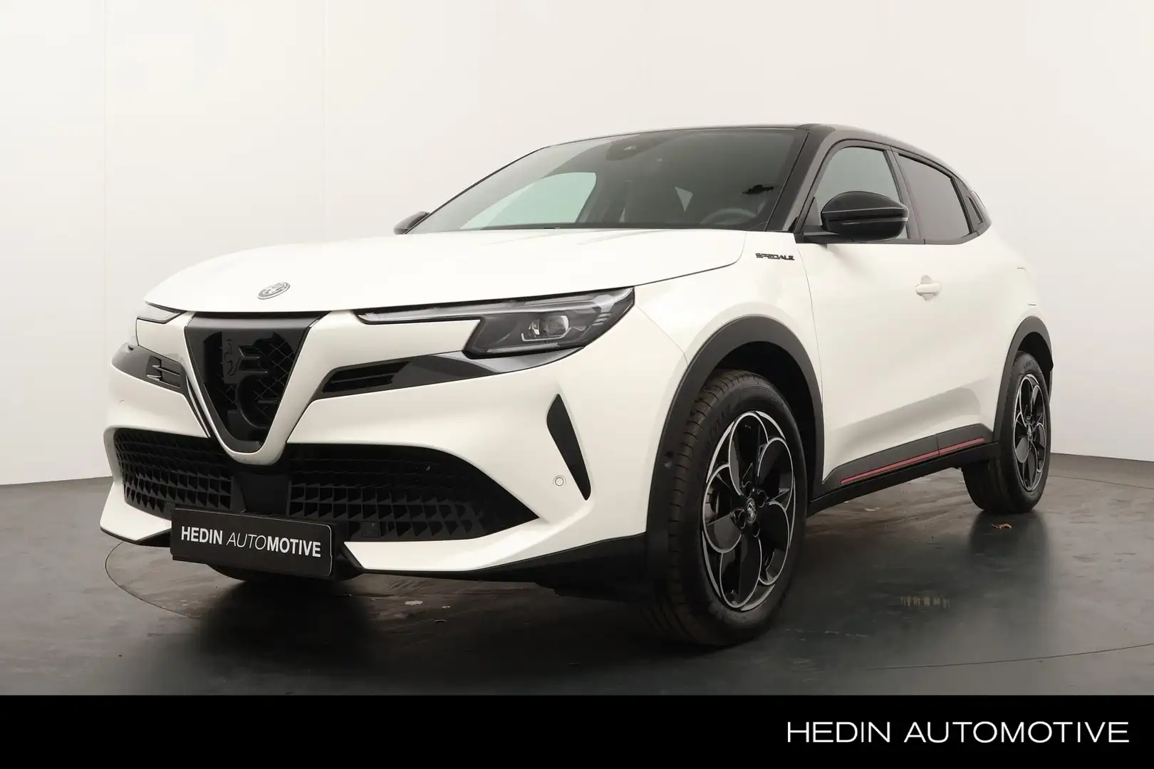 Alfa Romeo Junior Elettrica Speciale 54 kWh Camera | Apple carplay/A Wit - 1