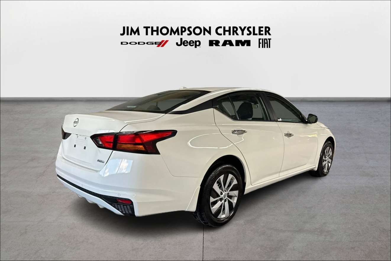 2025 Nissan Altima S  | AWD Fuel Efficient CarPlay Safety Shield — снимка 1