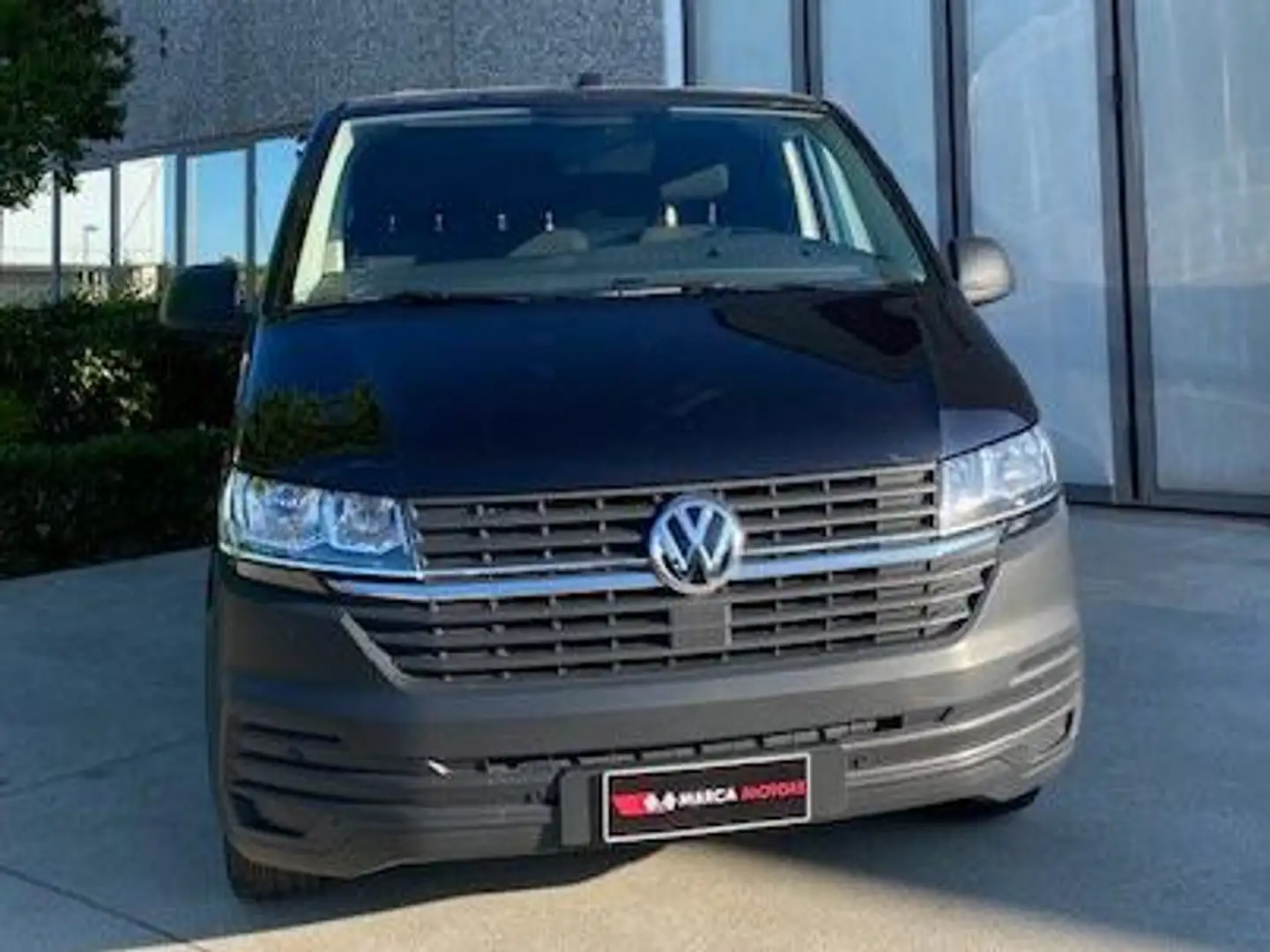 Volkswagen T6.1 Transporter 2.0 TDI 110CV Nero - 2