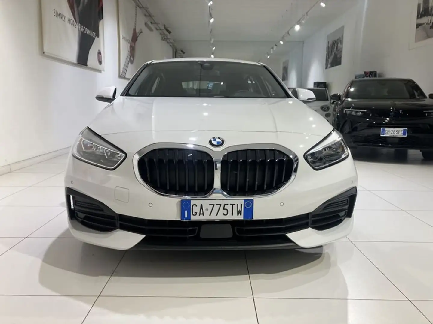 BMW 116 116d 5p. Advantage Blanc - 2