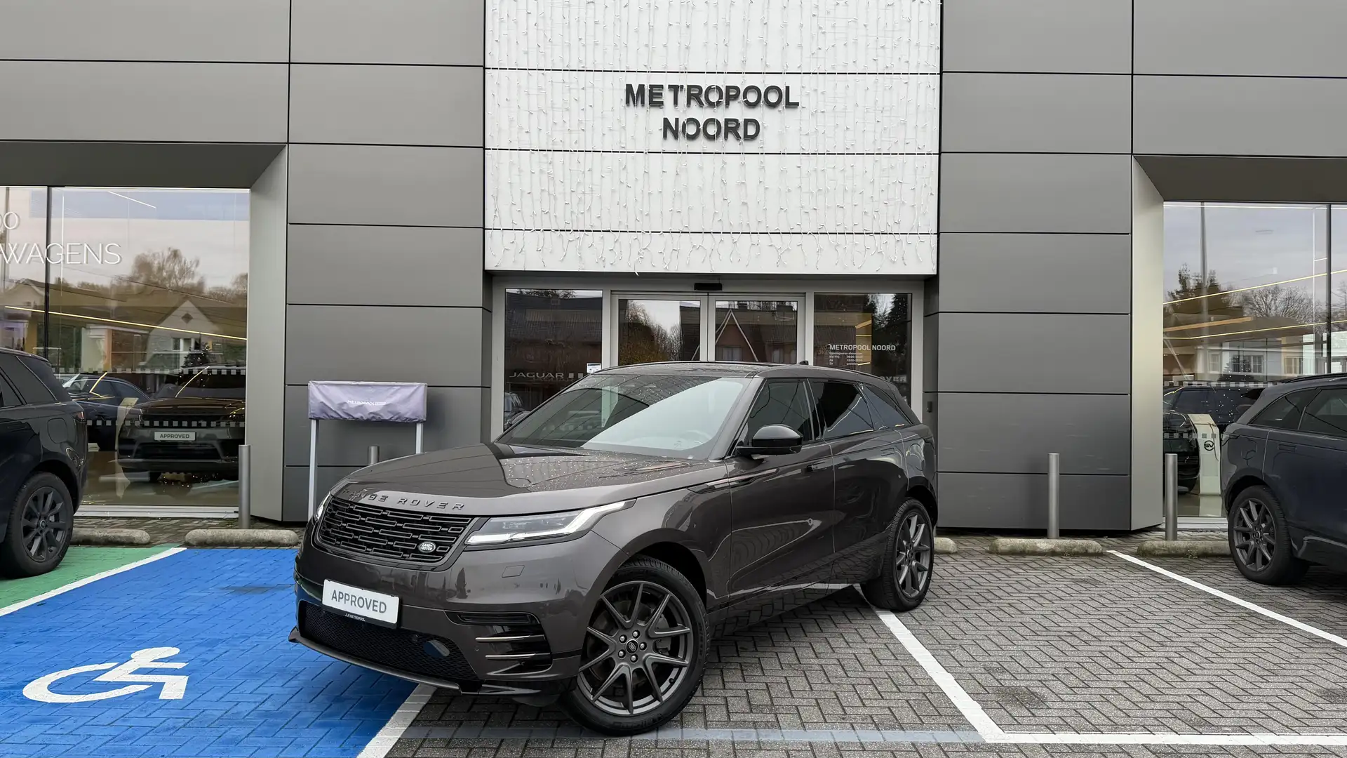 Land Rover Range Rover Velar P400e Dynamic SE Gris - 1
