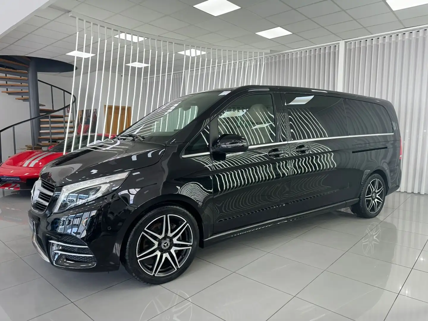 Mercedes-Benz V 250 250d Extralargo Avantgarde Negro - 2