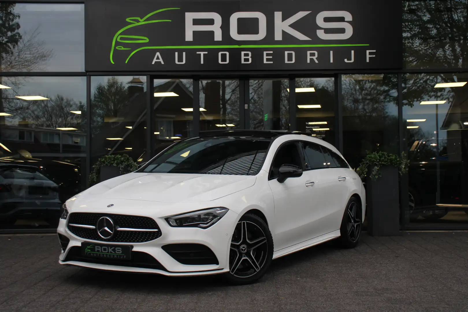 Mercedes-Benz CLA 250 Shooting Brake 4MATIC Premium Plus Navi/Camera/Key Blanc - 1
