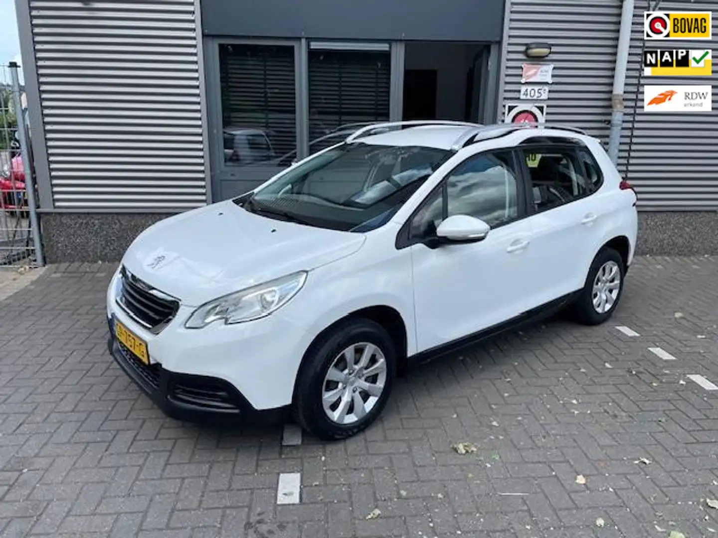 Peugeot 2008 1.2 PureTech Access Wit - 1