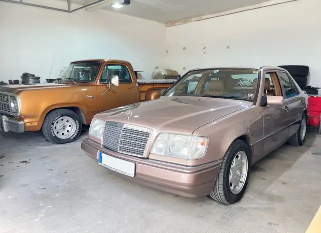 Mercedes-Benz E 220 w124 schiebeD AutoM. Sammler Tausch Mö.