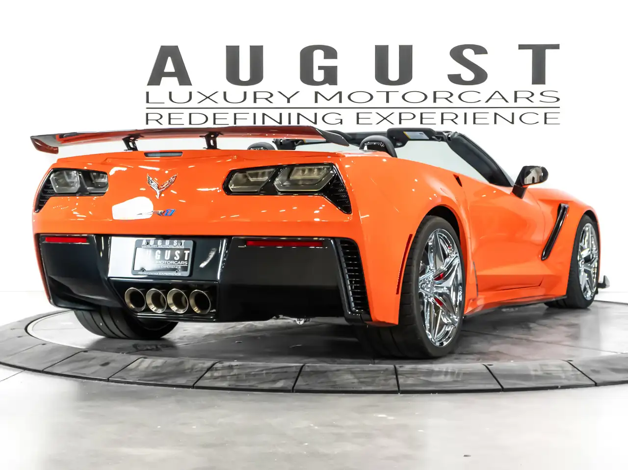 Chevrolet Corvette снимка Chevrolet Corvette