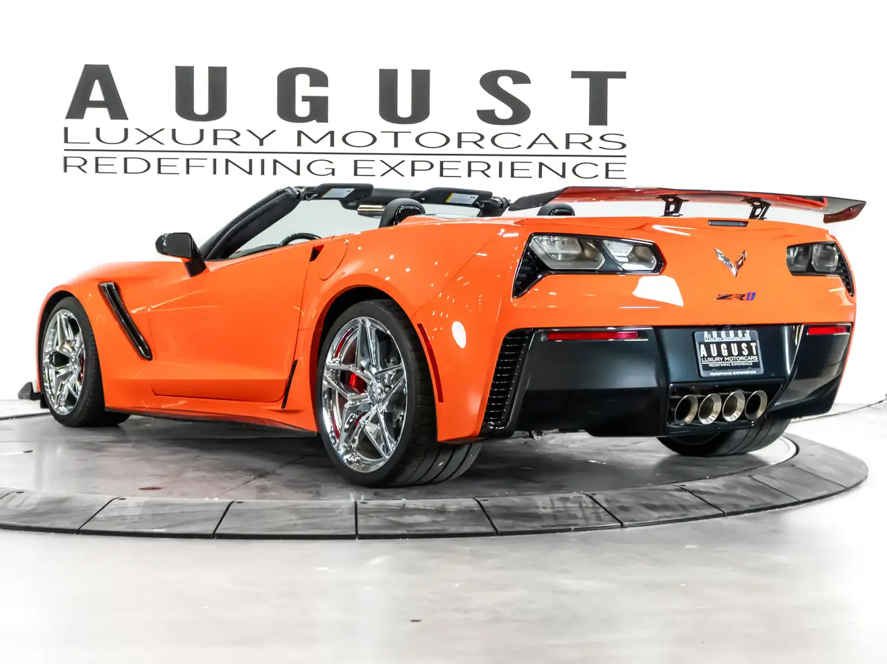Chevrolet Corvette снимка Chevrolet Corvette
