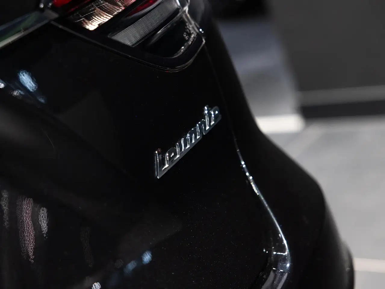 Maserati Levante 2023 — фото 14