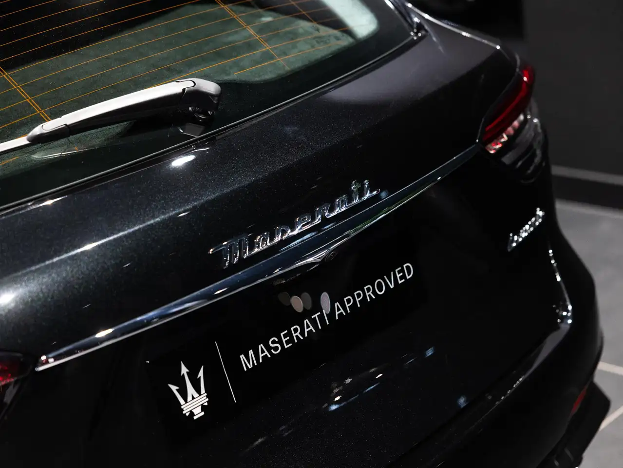 Maserati Levante 2023 — фото 13