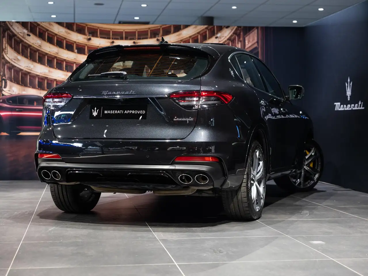 Maserati Levante 2023 — фото 10