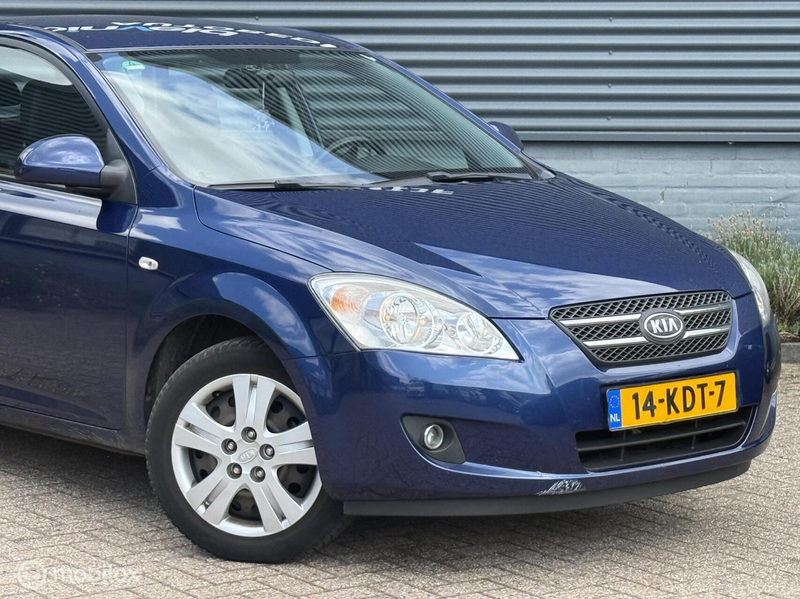 Kia Ceed / cee'd Sporty Wagon 1.6 CVVT X-ecutive - Airco - Trekhaak — photo 5
