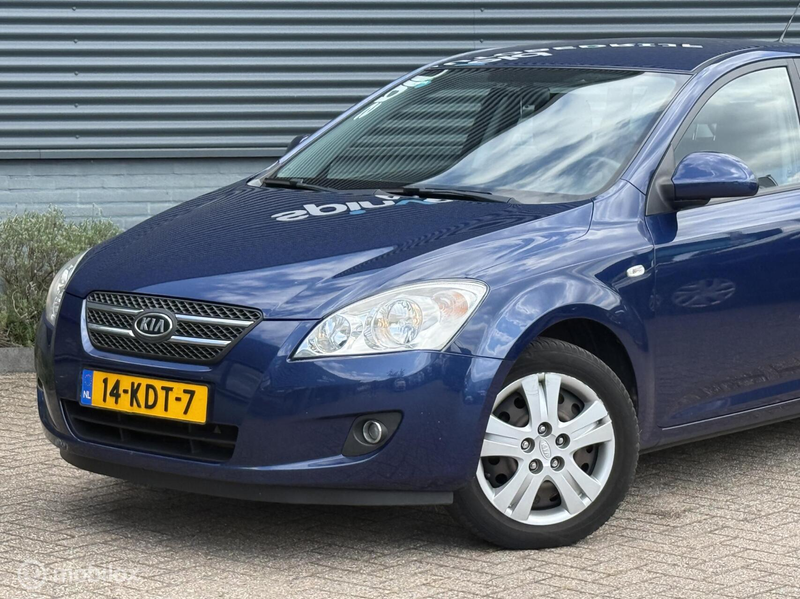 Kia Ceed / cee'd Sporty Wagon 1.6 CVVT X-ecutive - Airco - Trekhaak — photo 2