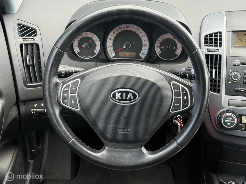 Kia Ceed / cee'd Sporty Wagon 1.6 CVVT X-ecutive - Airco - Trekhaak — photo 18